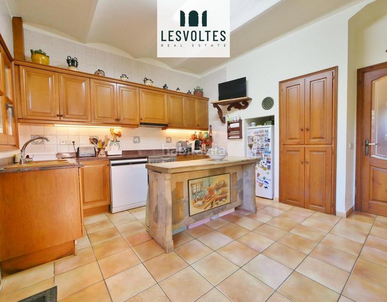 Foto 40cccef3-3bc7-43b0-9e0d-a9bdf7ce84ab. Casa amb calefacció aparcament a Forallac