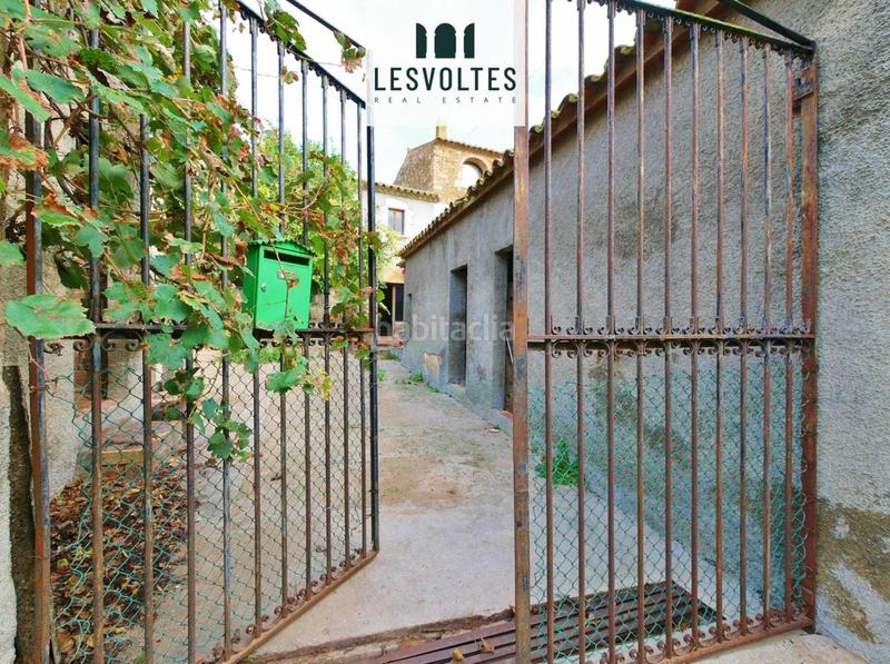 Foto d2b4d8ae-96a4-44c1-9adf-a4a9e2aa6075. Maison avec parking dans Regencós