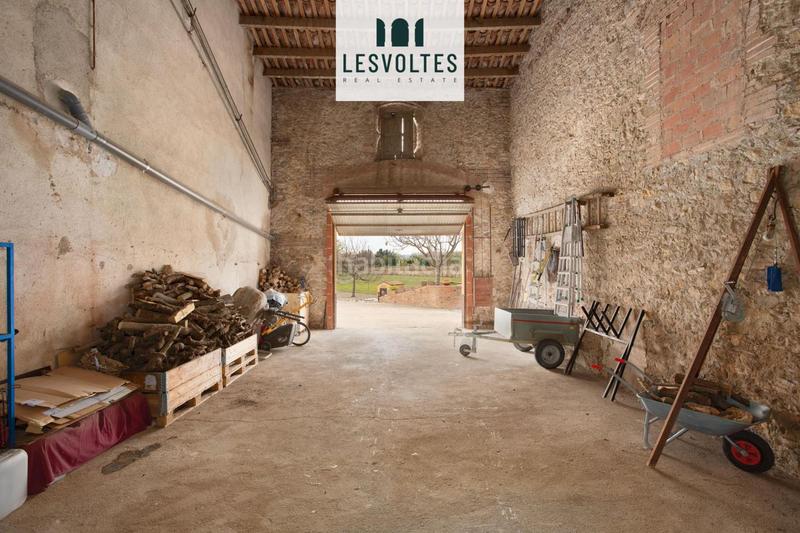 Foto 111723f2-f554-4272-a4de-c762e13d7e8d. Casa con parcheggio piscina in Verges