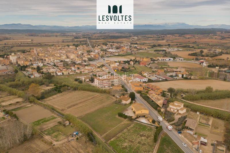 Foto 40ab7121-1dcf-4dc6-ab77-ec96435d9ebb. Casa con parcheggio piscina in Verges