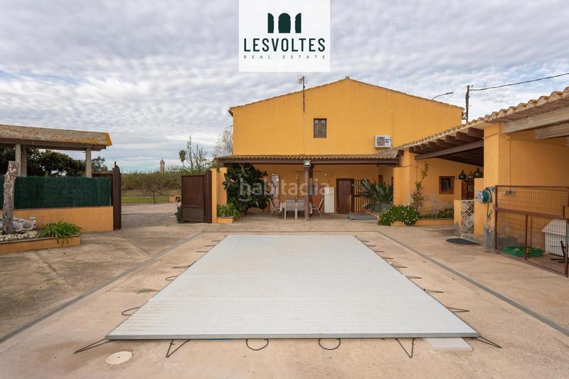 Foto b8bf1bc8-5467-4b49-9a30-3cf839cd9a5f. Casa con parcheggio piscina in Verges