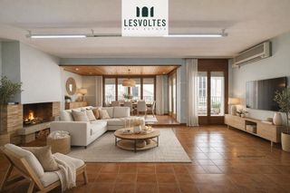 Etagenwohnung  De les quatre cases