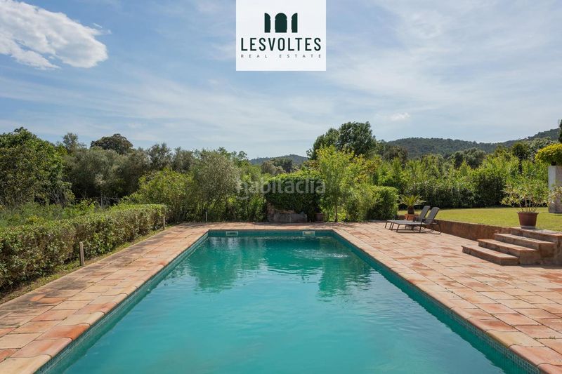 Foto a3b8bfb7-29ea-454a-b879-1521d79f9069. Casa amb calefacció aparcament piscina a Vall-llobrega
