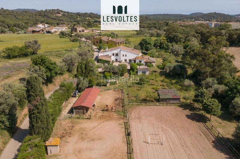 Foto b9dd61f8-7226-44bf-8548-ab3b96342b62. Casa amb calefacció aparcament piscina a Vall-llobrega