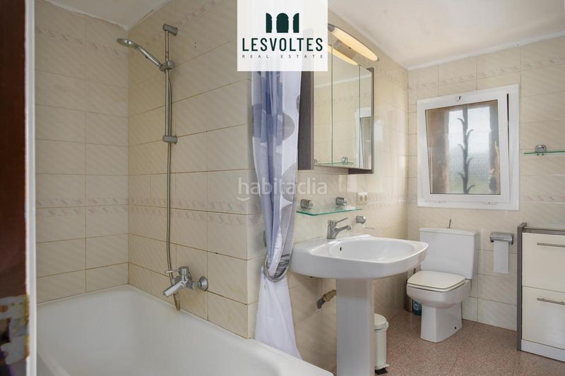 Foto e8b67db1-3faa-4029-983b-415b67424630. Casa amb calefacció aparcament piscina a Vall-llobrega