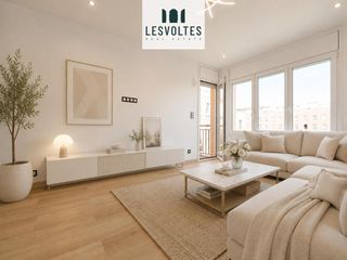 Flat  De pi i margall
