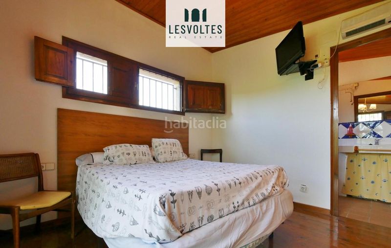 Foto f72def3a-d8d8-4825-a2dd-3534f13a52a9. Casa amb piscina a Ventalló