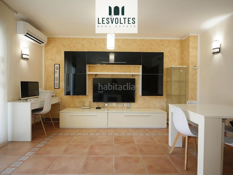 Foto 705f4b94-7e93-4bb2-a63c-4db1b4e0662b. Casa amb calefacció aparcament a Vall-llobrega