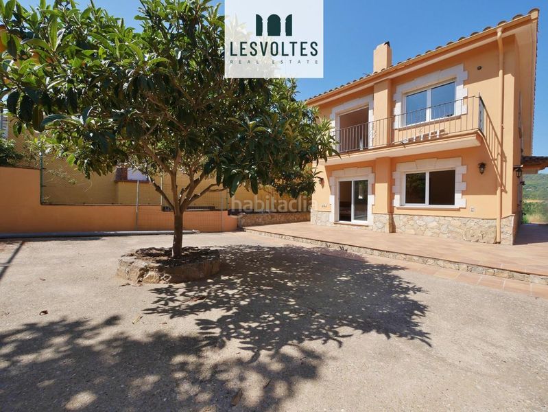 Foto efc68628-db30-4948-8f10-8e1954de192f. Casa a Mont-ras