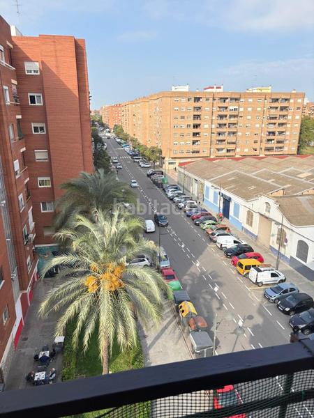 Foto b9c0678c-ea8d-4168-944b-d1848016091d. Piso en La Creu Coberta Valencia