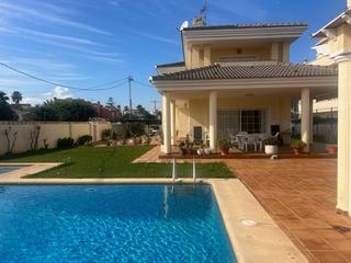 Chalet in Calle del fumatell 2