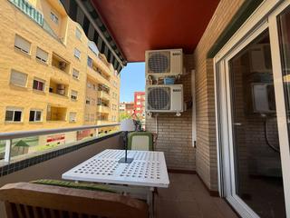 Pis  Calle arturo vicens collado. Un piso amplio en el centro de denia