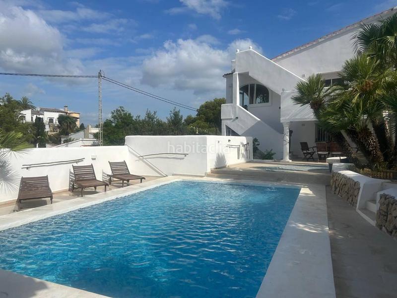 Foto f957d9bc-7a81-4fee-9e64-34fbeadd89fb. Xalet amb aparcament piscina a Las Rotas / Les Rotes Dénia