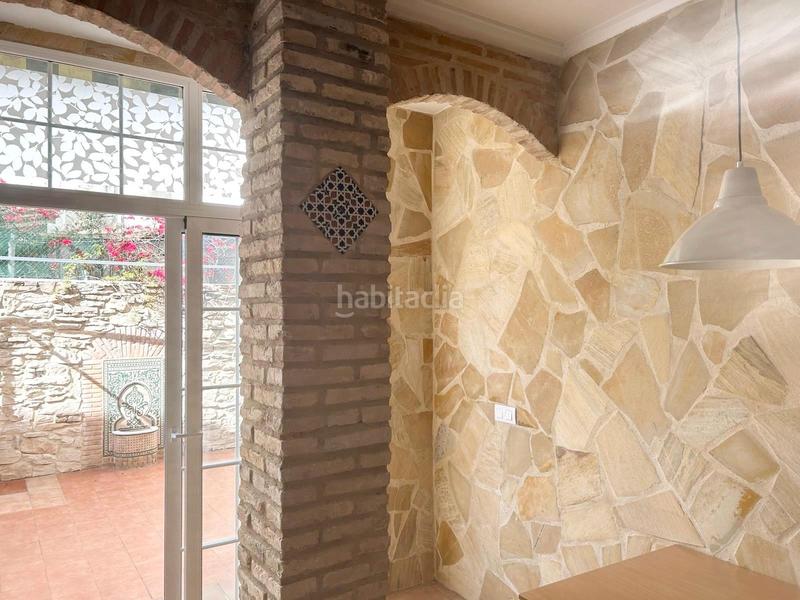 Foto 3852a1a2-573d-4366-a125-c2a8aae2f613. Piso  reformado con gran terraza y estilo moderno junto a plaza de españa, en Valencia