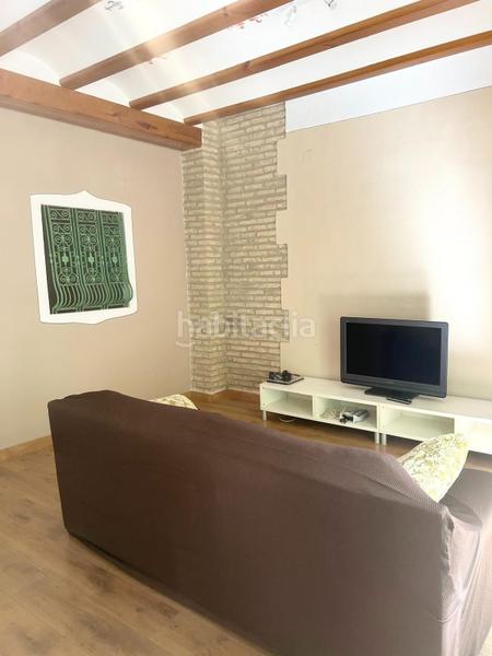 Foto 786b34ee-f830-4341-8015-bab568232c80. Piso  reformado con gran terraza y estilo moderno junto a plaza de españa, en Valencia
