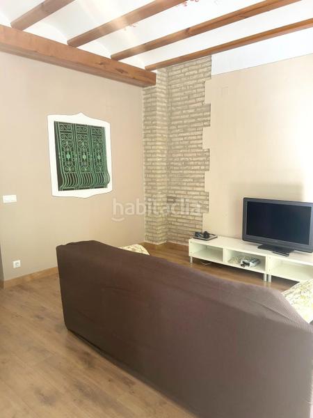 Foto 7c807716-fc13-4c5a-b557-95b202283188. Piso  reformado con gran terraza y estilo moderno junto a plaza de españa, en Valencia