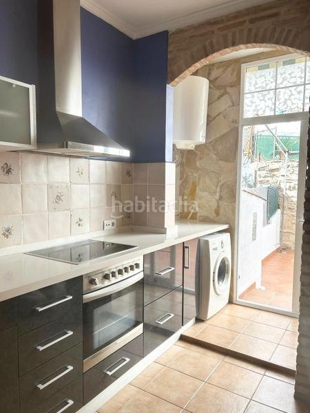 Foto acc459ef-d0a6-4671-80bf-72bf4bbd1b9e. Piso  reformado con gran terraza y estilo moderno junto a plaza de españa, en Valencia