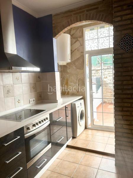 Foto fa38006d-8c4e-4237-bb70-34c58f91c779. Piso  reformado con gran terraza y estilo moderno junto a plaza de españa, en Valencia