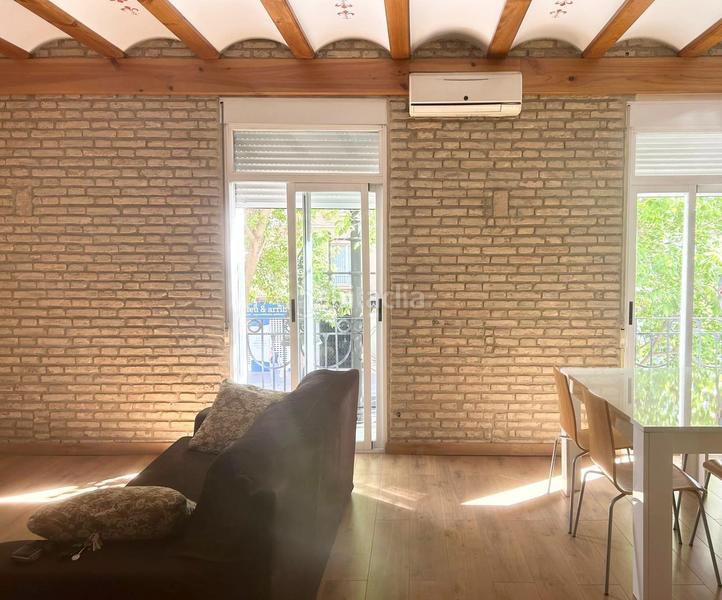Foto fd65f564-1f31-458c-a98e-a1c9057f3427. Piso  reformado con gran terraza y estilo moderno junto a plaza de españa, en Valencia