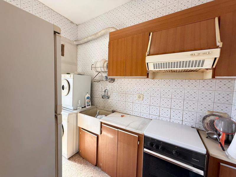 Foto a5fa1ae2-232f-42a5-abdc-3ed7c3080a7f. Piso en Russafa Valencia