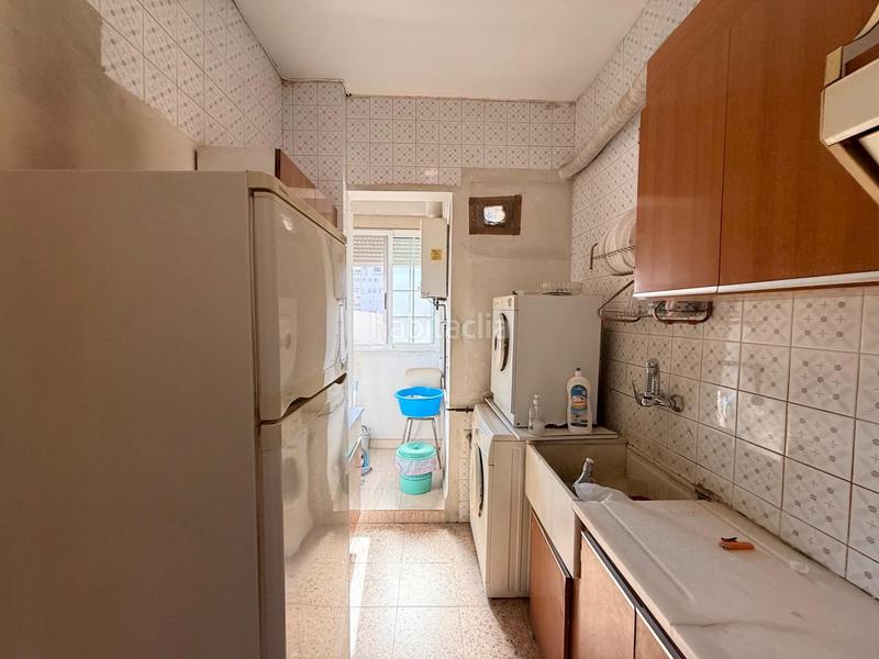 Foto e6cf9f23-51aa-4239-a5ba-9f1e57738316. Piso en Russafa Valencia