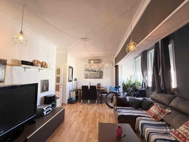 Foto 3f0e9b8f-0fea-4ce1-8eee-3d96f64c7414. Piso en La Petxina Valencia