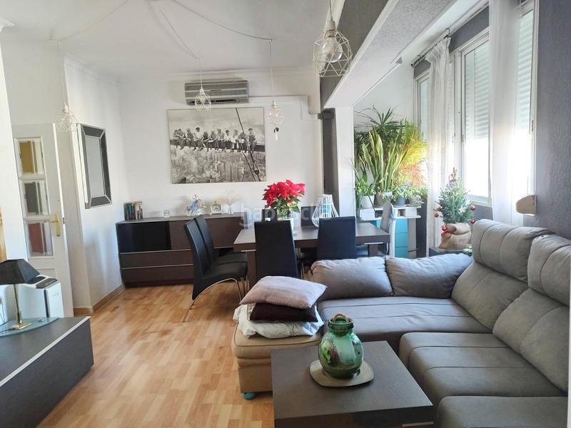 Foto d8caa04b-5051-410d-8337-f8fee070581f. Piso en La Petxina Valencia