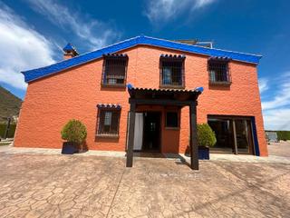 Masia en Ojn. Precioso chalet rstico a 10 minutos de marbella