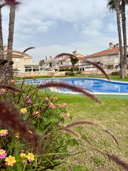 Piccolo appartamento  Polígono r-2 los pinos. Bungalow de lujo en la zenia