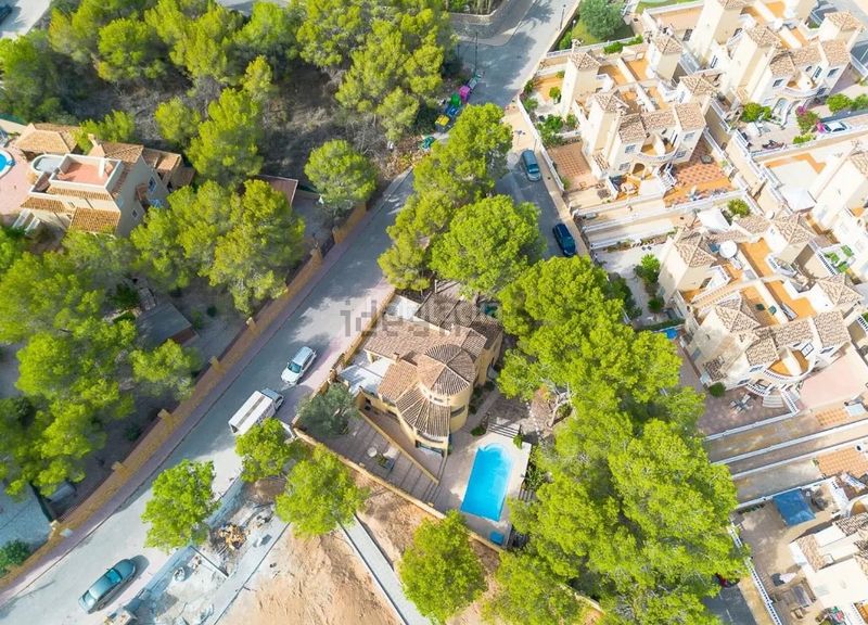 Foto 0f74e981-a81b-4a08-97b7-151ab96a6a8c. Chalet en Villamartín-Las Filipinas Orihuela