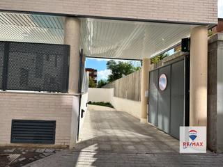 Aparcament cotxe a Calle calle de nájera 4. Amplias plazas de garaje