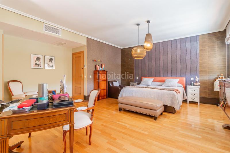 Foto 7f533590-c3d3-4075-b357-3cebdf51998b. Casa adossada amb calefacció aparcament piscina a Rozas de Madrid (Las)