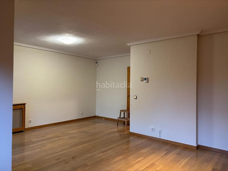 Foto d7485bbc-9345-4597-be05-a7f2d4f3f3ee. Affitto casa a schiera con riscaldamento parcheggio piscina in Pozuelo de Alarcón