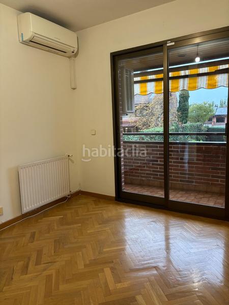 Foto e3cd9836-0d0d-44a6-bd9b-604e96f4ab9a. Alquiler casa adosada chalet adosado en alquiler avenida de europa, pozuelo de alarcon en Pozuelo de Alarcón