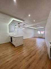 Rent Flat  Avenida avenida mediterráneo. Fantastica vivienda reformada en alquiler en barrio pacifico dis