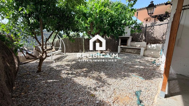 Foto 46f23f70-61c1-4942-8db1-a53bda442e58. Casa amb xemeneia calefacció a Vilanova del Vallès