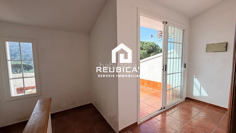 Foto 9bbf28f4-6663-43e8-a920-d3cf7cd56604. Casa amb xemeneia calefacció a Vilanova del Vallès