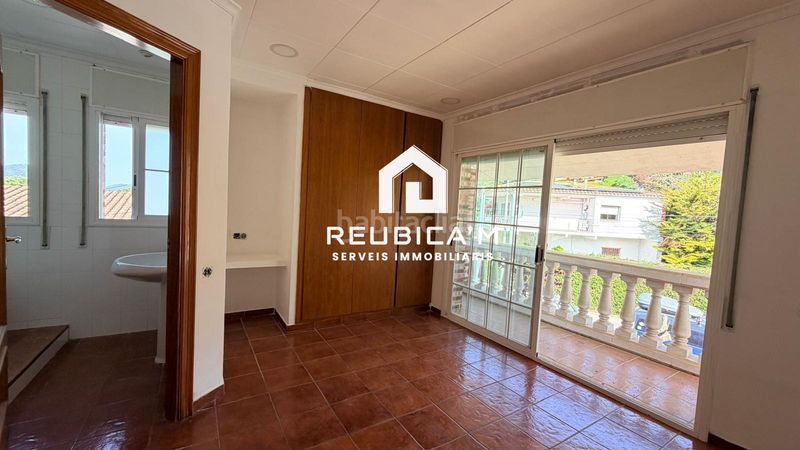 Foto c491e3a8-d360-4eb7-ac9c-f3baed7f17eb. Casa amb xemeneia calefacció a Vilanova del Vallès