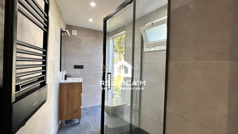 Foto cc7ea5c8-f5f2-4717-a2fd-613fcb81052a. Casa amb xemeneia calefacció a Vilanova del Vallès