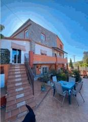 Chalet à Pontons. Casa a cuatro vientos