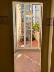 Locale commerciale in Carrer del poeta cabanyes 21. Local/estudio a reformar
