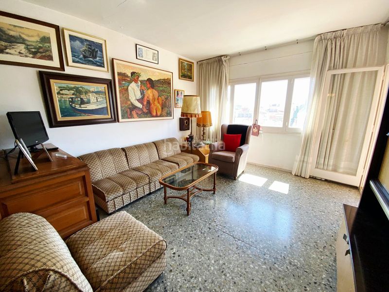 Foto dacc82c4-ba80-4efd-8aa3-d82415695802. Pis a Centre Lloret de Mar