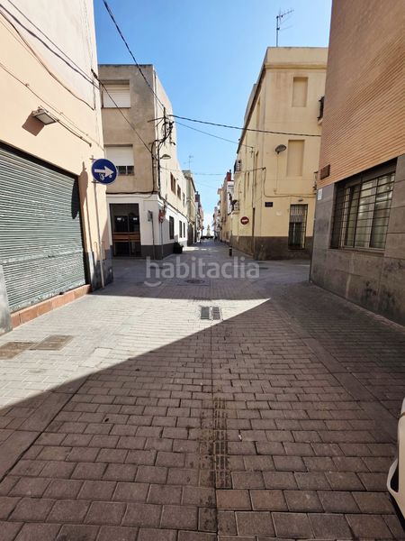 Foto 574d456b-9c74-4b20-8d5e-83dac25c8f37. Edifici a Centre Badalona