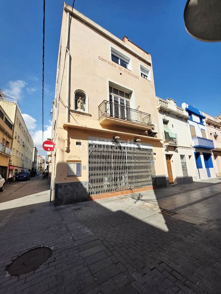 Foto 77c7e31a-5be9-472e-a8f1-04ba1efdfb4b. Edifici a Centre Badalona