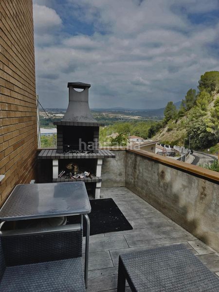 Foto 63e96be0-3208-4d7a-aa6d-85b9e972dfb8. Chalet avec chauffage parking dans Abrera