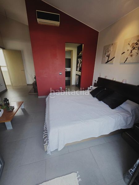 Foto 9358d724-4905-4853-91d4-b0191afdac2a. Chalet avec chauffage parking dans Abrera