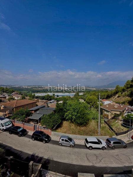 Foto eb4c3680-374d-4a9c-a00f-76822abd6300. Chalet avec chauffage parking dans Abrera