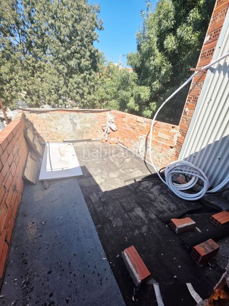 Foto cc140815-d30a-4758-8748-4e4608c517a9. Casa a Poble Nou Terrassa