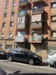 Flat  Carrer de núria. Piso exterior en terrassa, ideal para inversores con rentabilida