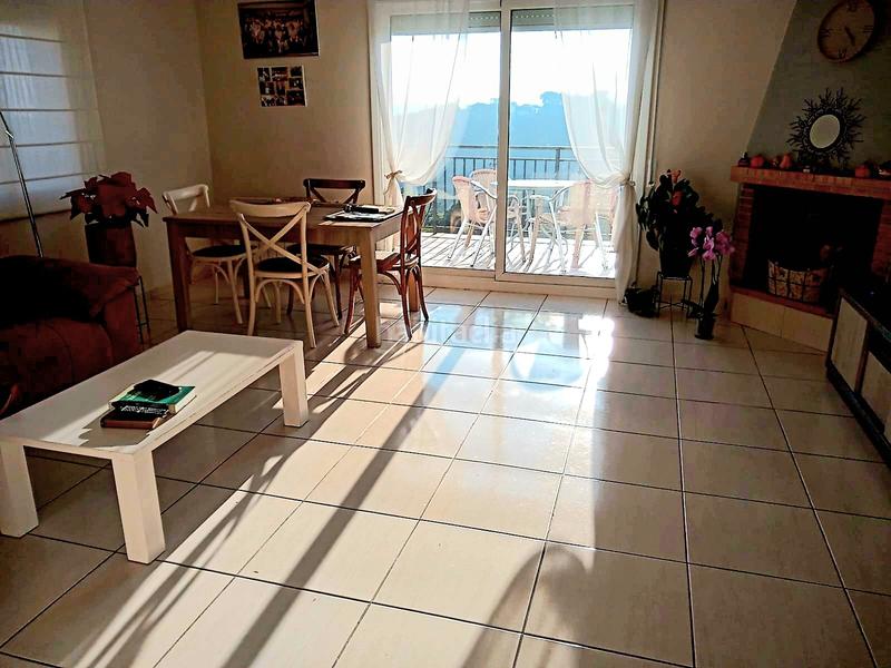 Foto 08071338-a66e-43a7-ad0c-8bf544ee8090. Chalet avec cheminée chauffage parking piscine dans Lloret de Mar